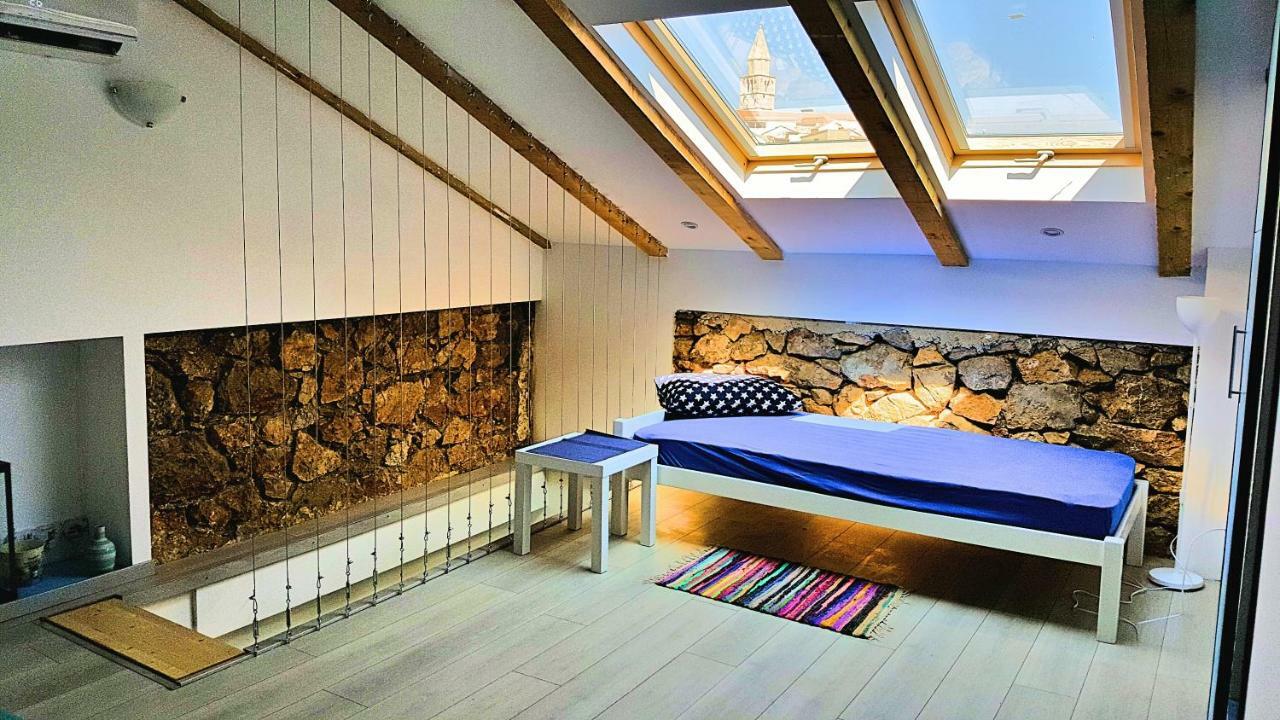 Apartment Vrbenka Vrbnik Eksteriør billede
