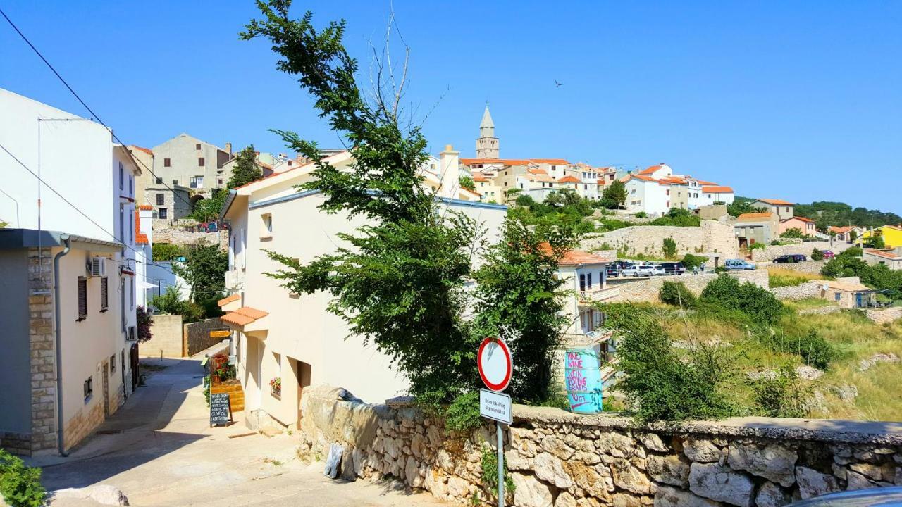 Apartment Vrbenka Vrbnik Eksteriør billede