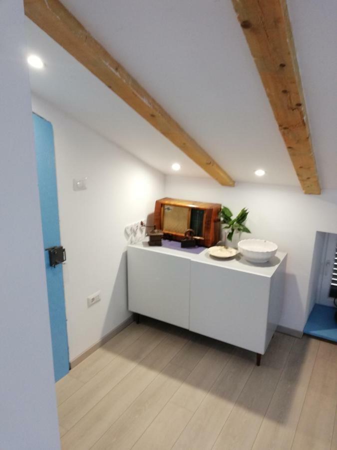 Apartment Vrbenka Vrbnik Eksteriør billede
